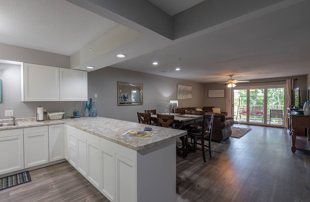 2-BR Updated WALK-IN Condo ~ 2 Pools ~ Near the Strip ~ FREE TICKETS INCLUDED! (FHC-13)
