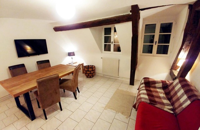 2-room apartment in historic center with cathedral view