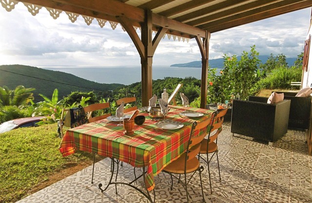 2-room garden apartment with view of the Caribbean Sea