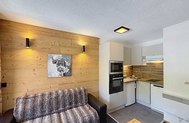 2 rooms, 4 pers, ski-in/ski-out, free parking, Bruyères area