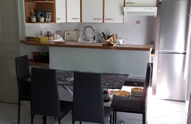 2 rooms in a house in Nice
