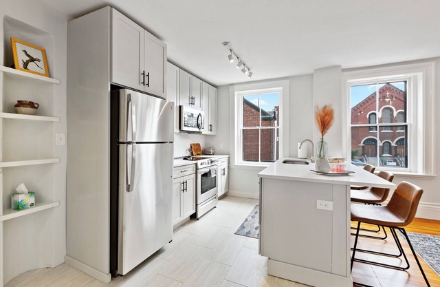 2 Separate Apartments: Perfect Location Downtown