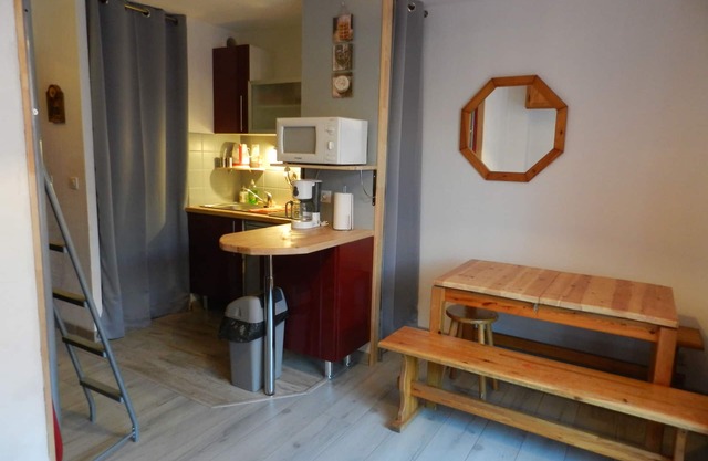 2 stars mountain apartment