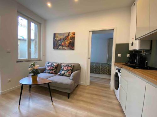 23m2 climatisé avec Parking privé secteur Roosevelt - Arena