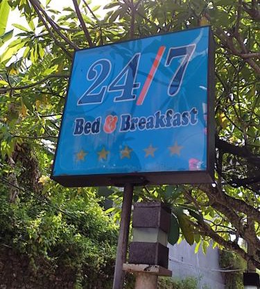 24/7 Bed & Breakfast