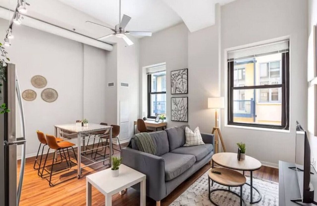 2Bedroom in CBD Near Over-the-Rhine +Pool & Wi-Fi