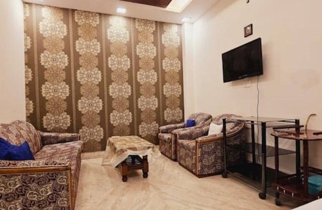 2BHK Apartment in Lajpat Nagar 4 near Market by HostMyStay