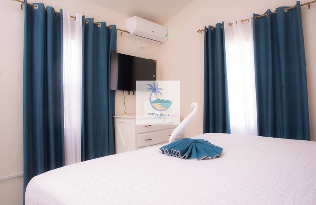 2br & 2ba Puerto Seco Beach Club VIP Access, 24hr Security , Gated Community