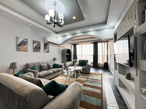2BR Cozy Maadi Nile Corniche Apartment 4 Beds