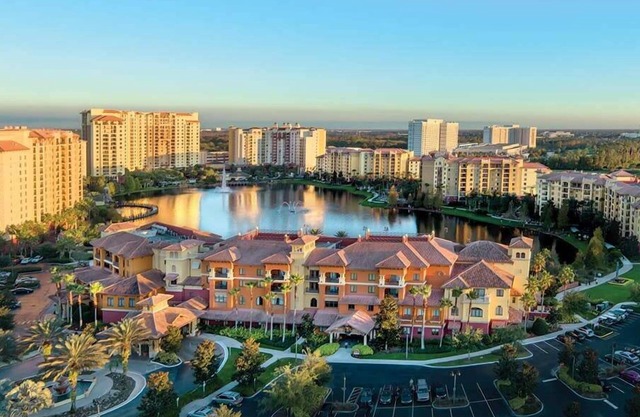 2BR Deluxe Condo on Luxury Disney Vacation!