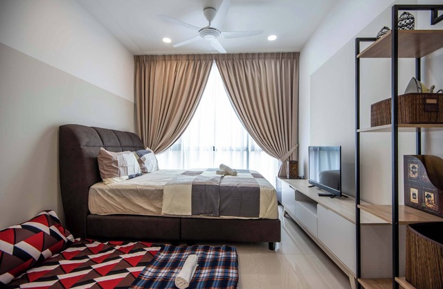 2BR Dual Key SKS Pav CIQ, JB Sentral, Free Parking
