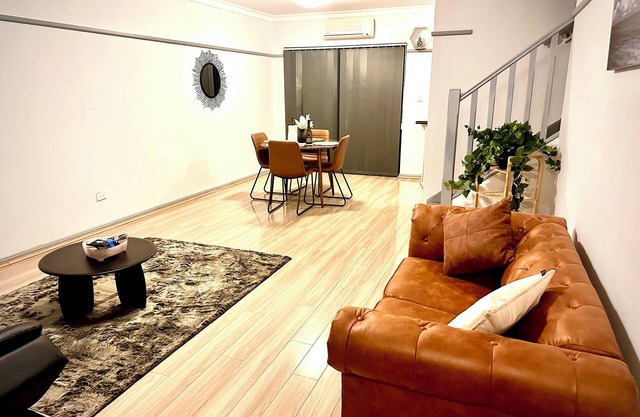2BR Northmead | Free Parking | Near Hospital & M2