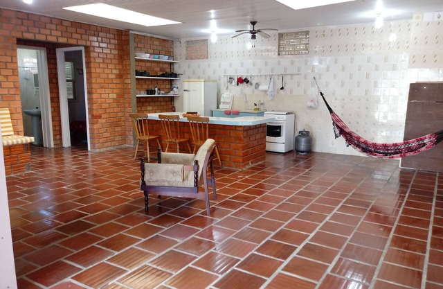 2D House, Mariluz Center, 4 Blocks from the Sea, Quiet and Cozy.