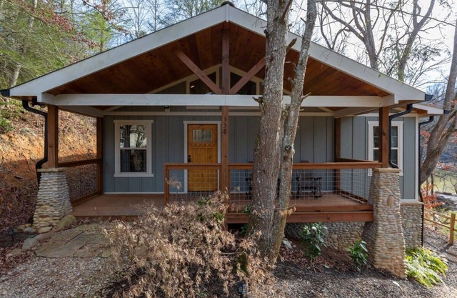 2MilesToNationalPark/15Min2Gatlinburg/FirePit