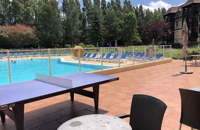 2p-Deauville - Res. P & V Golf Barriere- Close to sea and golf. Unlimited Wifi