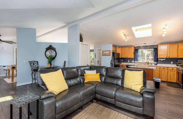 3-Bed 2 Bath Home in Bend with Hot Tub, Game Room