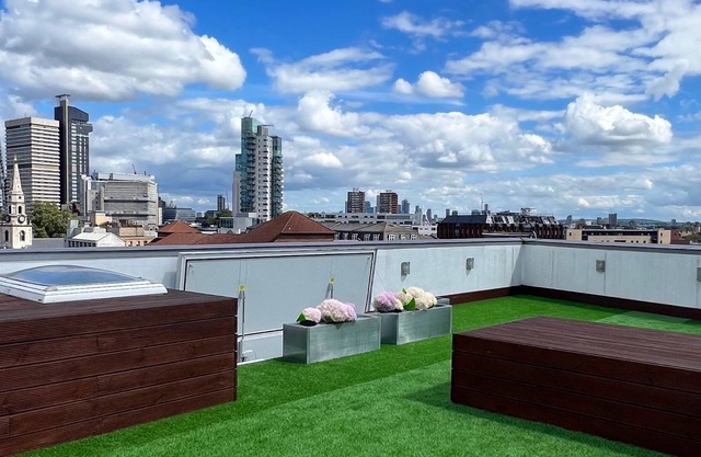3 bed Penthouse With Rooftop With Views of London eye