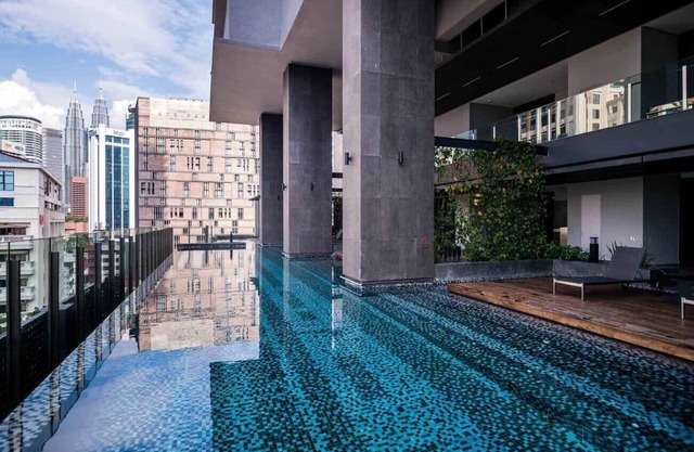 3 Bedroom 1500SQFT Suite Anggun Residences KLCC