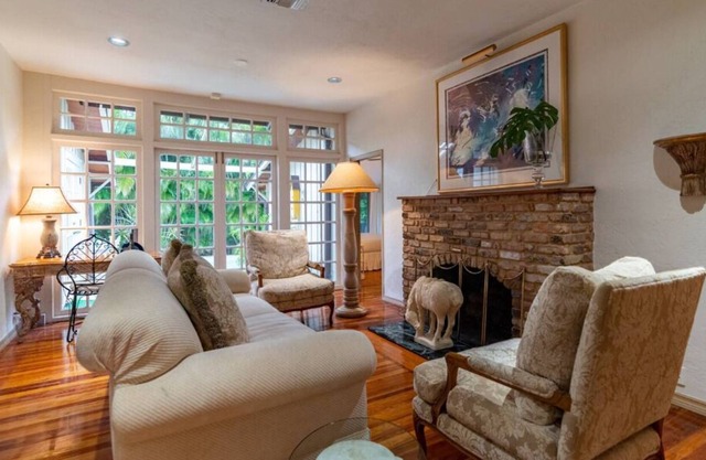 3 Bedroom 629889 by Houzlet