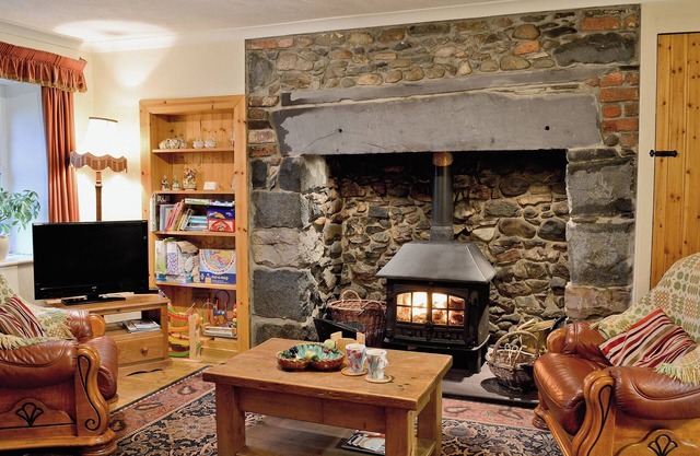 3 bedroom accommodation in Caernarfon
