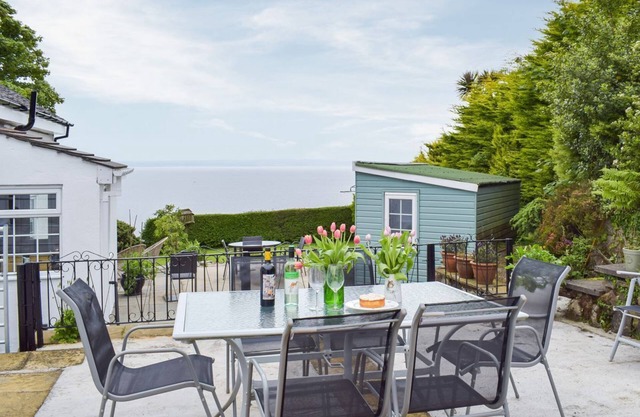 3 bedroom accommodation in Kildonan