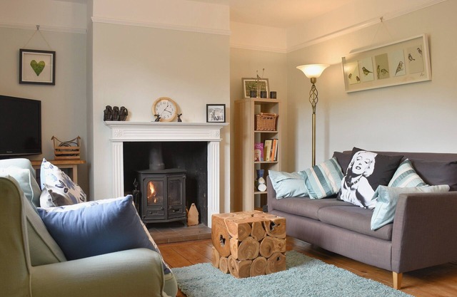 3 bedroom accommodation in Axmouth