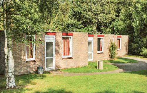 3 Bedroom Amazing Home In Vledder