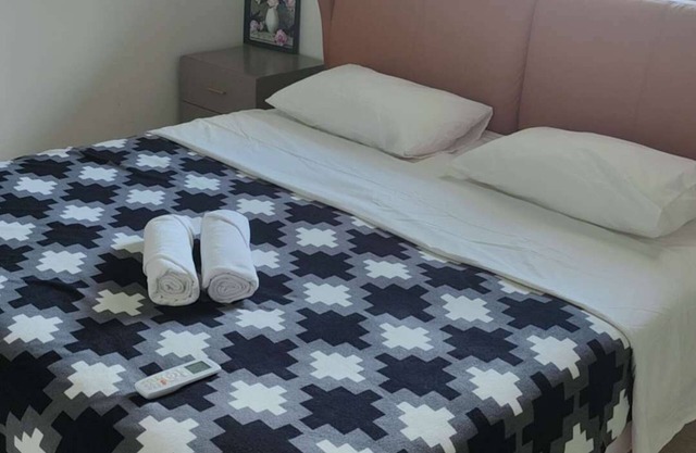 3-bedroom apartment in lovely Nadi with AC, WiFi