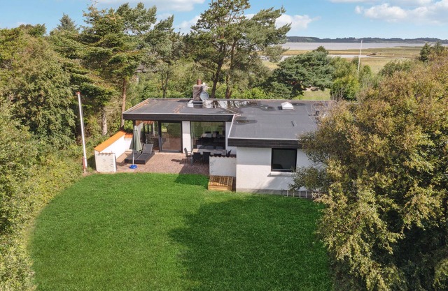 3 bedroom awesome home in Thyholm