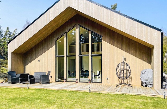 3 bedroom awesome home in Borrby