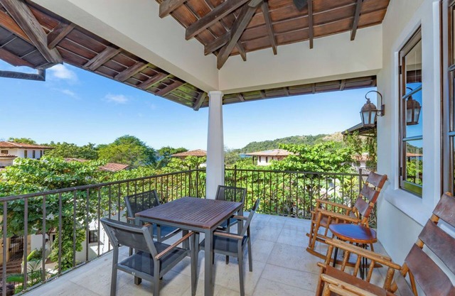 3 Bedroom Flat with Ocean Views in Las Catalinas Beach Town