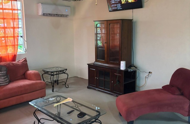 3-bedroom house in fabulous Vega Baja with WiFi, AC, minute from the beach.