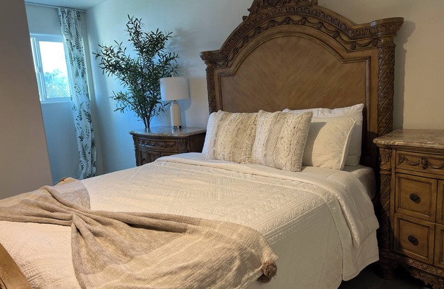 3-bedroom house in marvelous Tolleson with WiFi, AC. Enjoy your stay