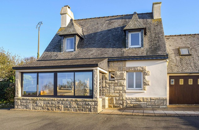 3 bedroom nice home in Kerbors