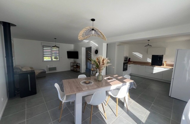 3 Bedroom Private vacation home in Ponts sur Seulles
