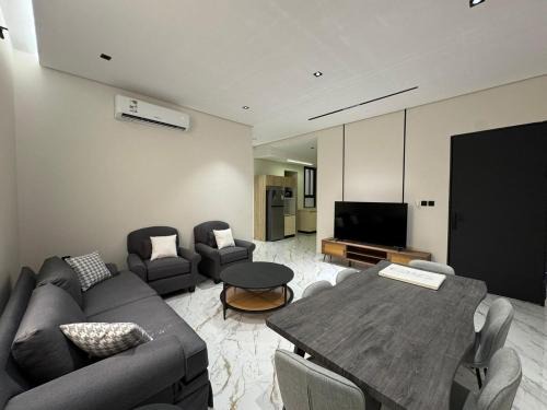 3-Bedroom Spacious Apartment - 3B