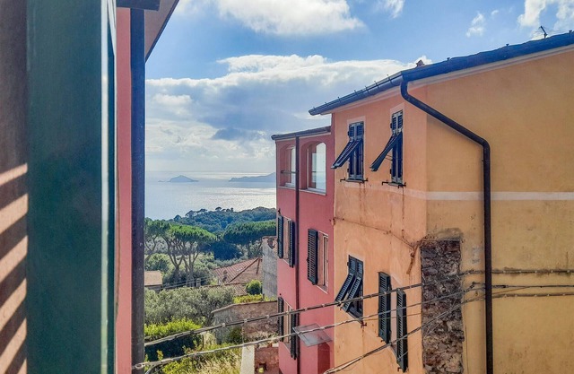 3 bedroom stunning home in Montemarcello