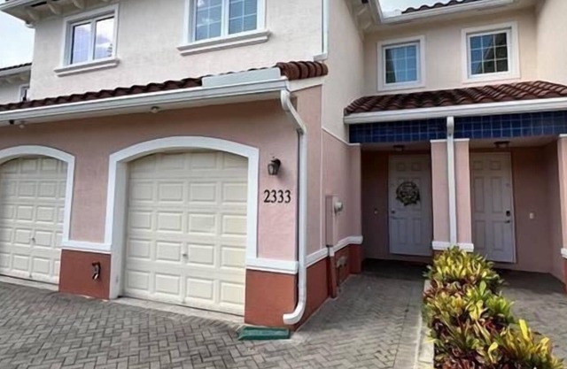 3 Bedroom Townhome 436249 by Houzlet