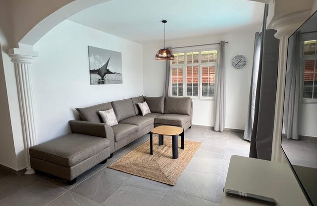 3-bedroom villa Agape beautiful Rivière Noire with WiFi, AC