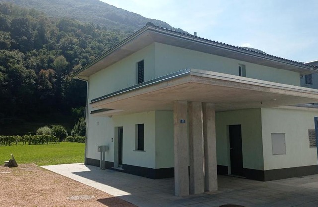 3 Bedrooms Guest Houses In Cadenazzo
