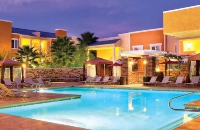 3 Nights, Room for 4 for Super Bowl Feb 9 to 12