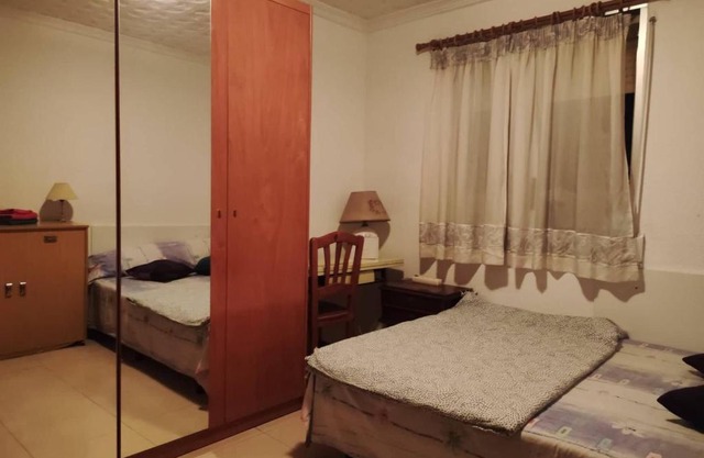 30-1- Комната в квартире для 1 до 2 человек, Alicante