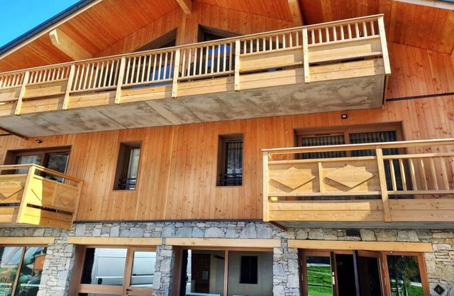 300m from ski slopes, 2nd floor, balcony, parking, tv, 71m², Champagny-en-Vanoise