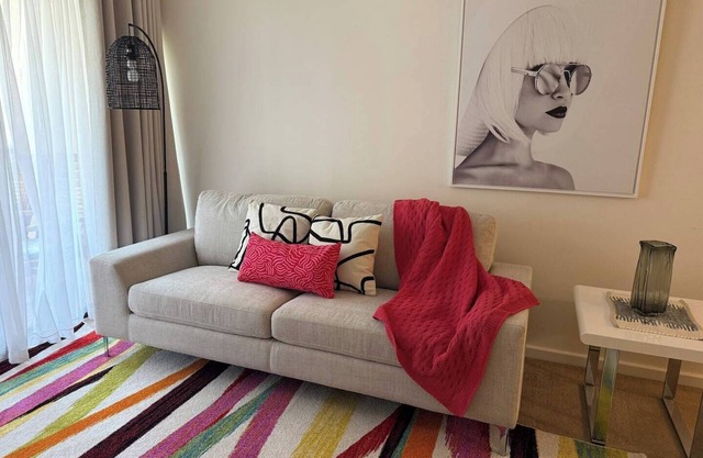 302 Wonderful Waldorf - big apartment - pool - tennis - central