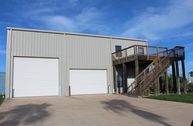 308 Copano - Vast open design, modern & can accommodate big groups