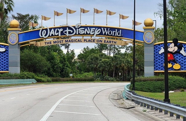 $35 .OFF TOP RATED SUMMER SALE.15 MIN TO DISNEY. CLEAN HOME IN PREMIUM LOCATION.