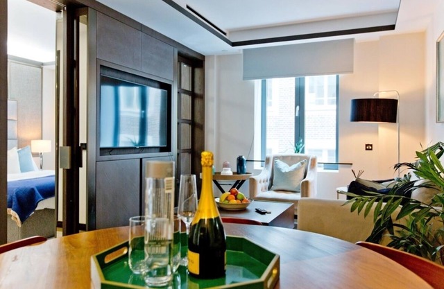 37GS Residences 1-bed Executive 206