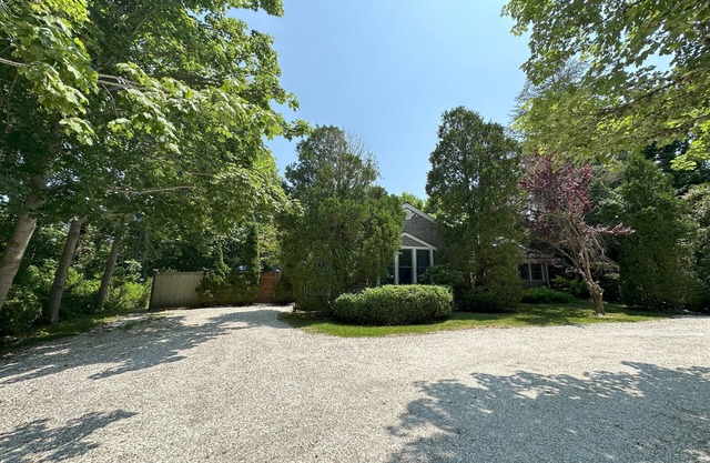 3BD Main Street Retreat-A/C, Fire Pit, Enclosed Outdoor Shower
