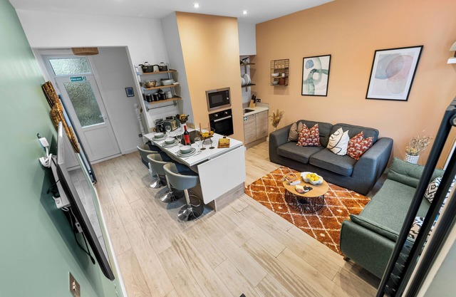 3Bed KING/TWINs/pets/garden/beach/3bathrooms/Beach