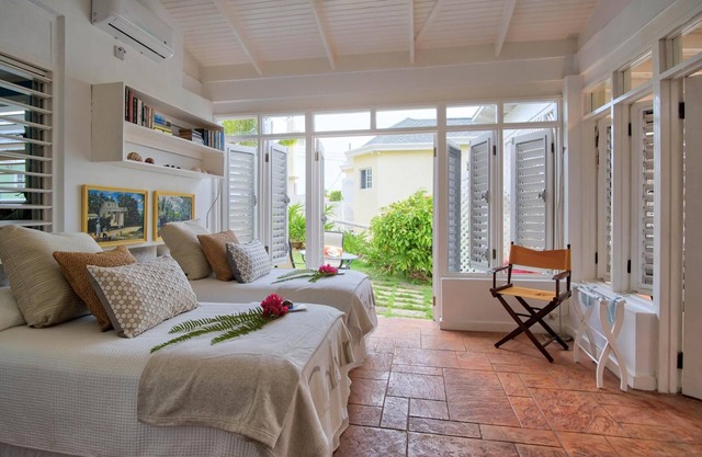 3BR Beachfront Villa w/Staff-DV